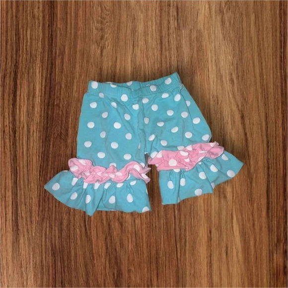 Embroidered Princess Carriage shirt with polka dot shorts. XXS (12m) - Picture 4 of 5